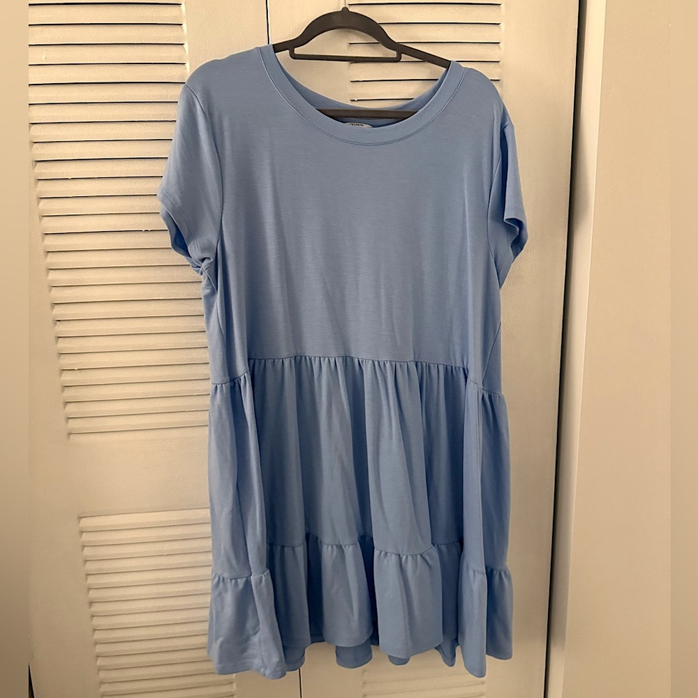 crown & ivy Light Blue Tiered Short Sleeve Dress